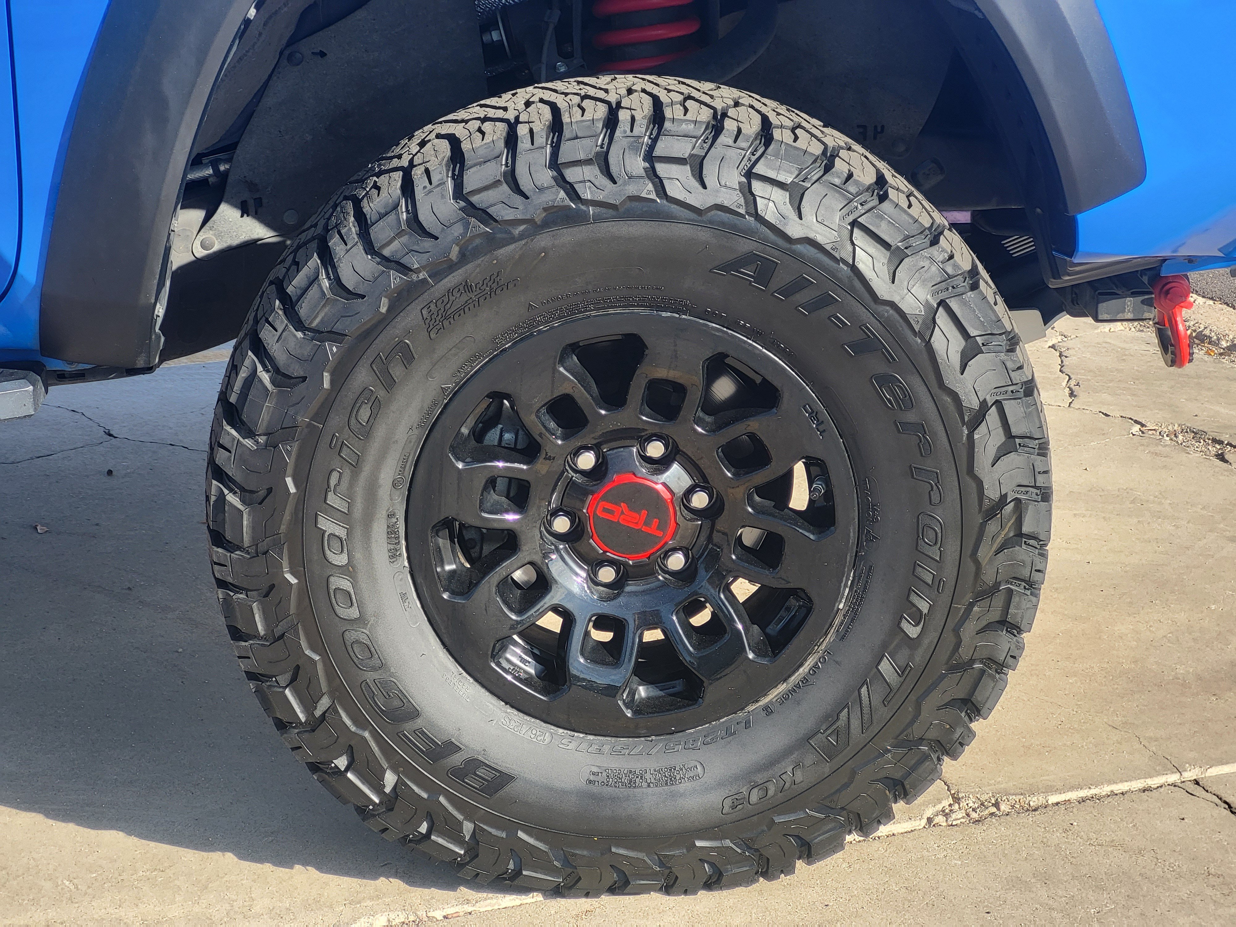Used 2019 Toyota Tacoma TRD Pro w/ Desert Air Intake Package AWD/4WD image 8