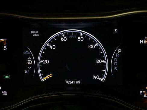 Used 2014 Jeep Grand Cherokee Overland w/ Advanced Technology Group AWD/4WD image 17