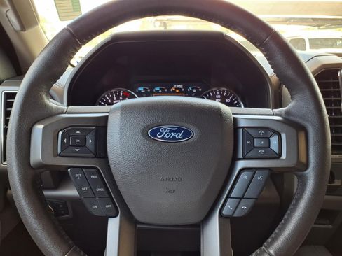 Used 2020 Ford Expedition XLT w/ Equipment Group 202A RWD image 25