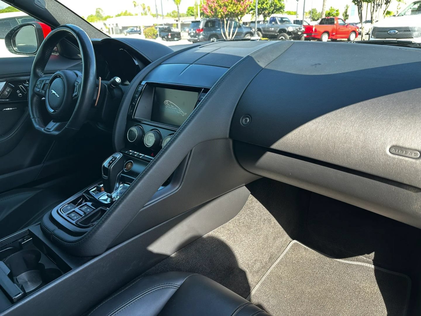 Used 2015 Jaguar F-TYPE S RWD image 14
