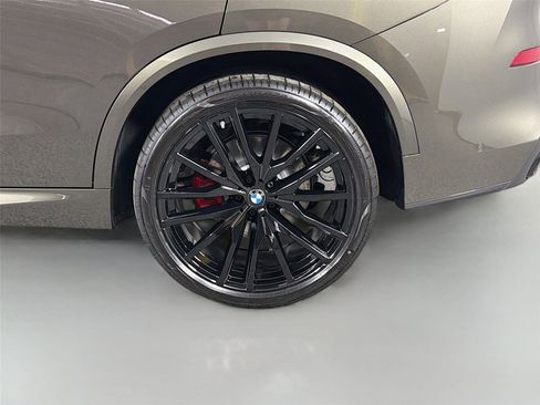 New 2026 BMW X5 xDrive40i w/ M Sport Package AWD/4WD image 31