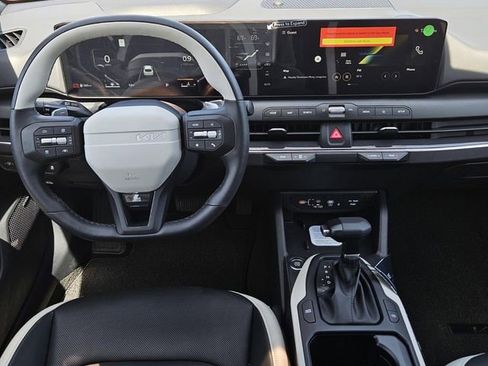New 2026 Kia K4 GT-Line image 10