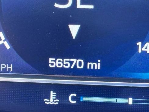 Used 2023 Chevrolet Tahoe Z71 image 33