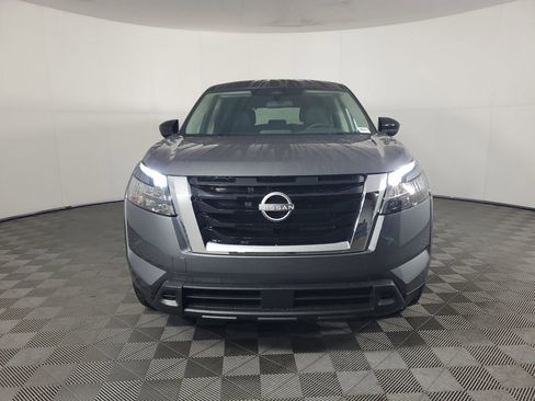 New 2025 Nissan Pathfinder S image 9