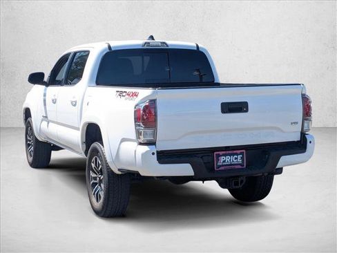 Used 2022 Toyota Tacoma TRD Sport w/ TRD Premium Sport Package AWD/4WD image 7