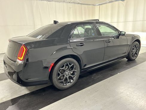 Used 2023 Chrysler 300 Touring L w/ Popular Equipment Group AWD/4WD image 2