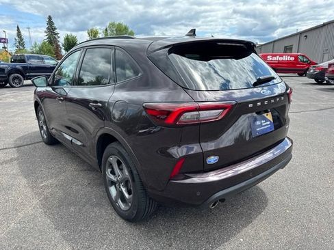 Certified 2023 Ford Escape ST-Line Select w/ Tech Pack #2 AWD/4WD image 5