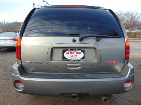 Used 2007 GMC Envoy SLE image 33