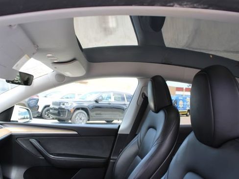 Used 2023 Tesla Model Y Long Range AWD/4WD image 24