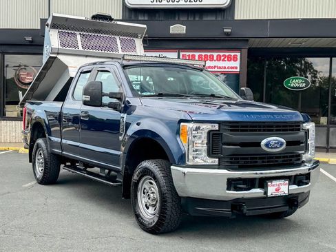 Used 2017 Ford F350 XL image 1