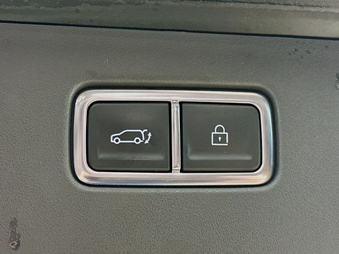 Used 2024 Kia EV9 Land AWD/4WD image 32