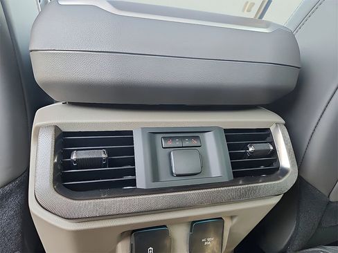 New 2025 Ford F150 Platinum w/ Equipment Group 703A Plus image 8
