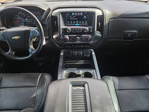 Used 2018 Chevrolet Silverado 1500 LTZ Z71 w/ LTZ Plus Package AWD/4WD image 5