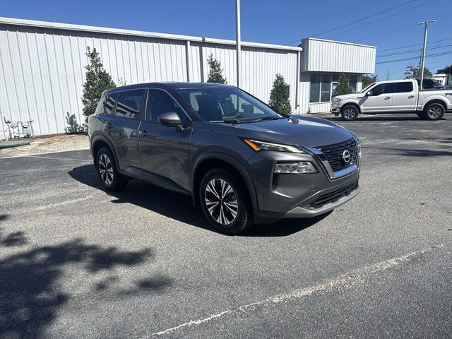 Used 2023 Nissan Rogue SV FWD image 3