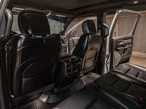 Used 2024 RAM 1500 Laramie AWD/4WD image 27