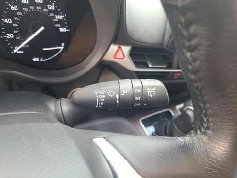 Used 2023 Toyota Sienna XLE image 22