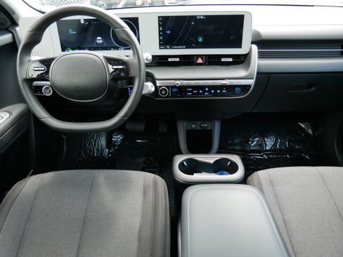 Certified 2024 Hyundai Ioniq 5 SEL AWD/4WD image 10