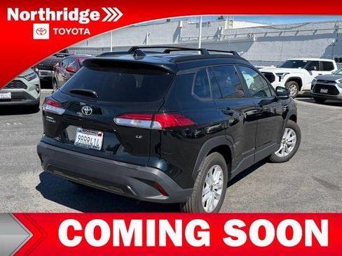 Used 2024 Toyota Corolla Cross LE w/ Moonroof Package image 4