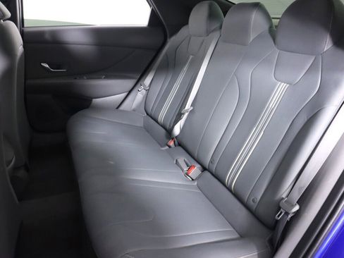 Used 2021 Hyundai Elantra SEL w/ Convenience Package FWD image 32