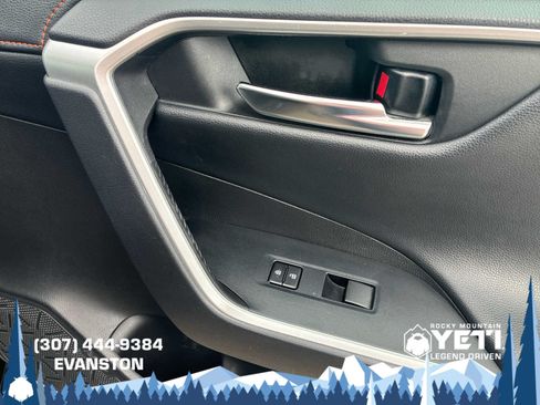 Used 2020 Toyota RAV4 Adventure AWD/4WD image 28
