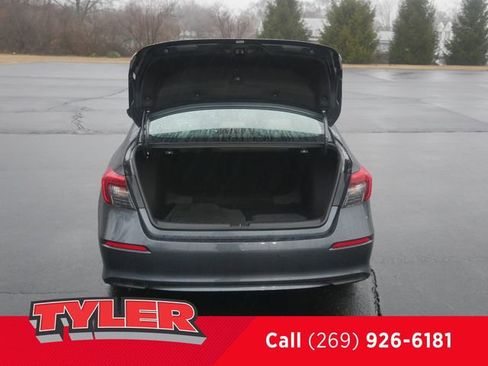 Used 2024 Honda Civic EX image 16