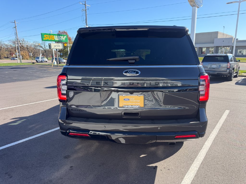 Certified 2024 Ford Expedition Limited AWD/4WD image 7