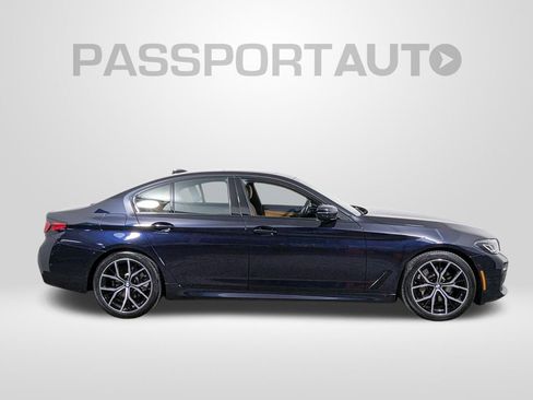 Certified 2022 BMW 530i xDrive w/ M Sport Package image 7