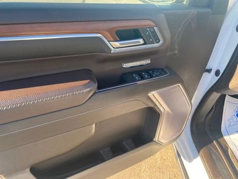 Used 2023 GMC Sierra 1500 Denali w/ Denali Reserve Package AWD/4WD image 18