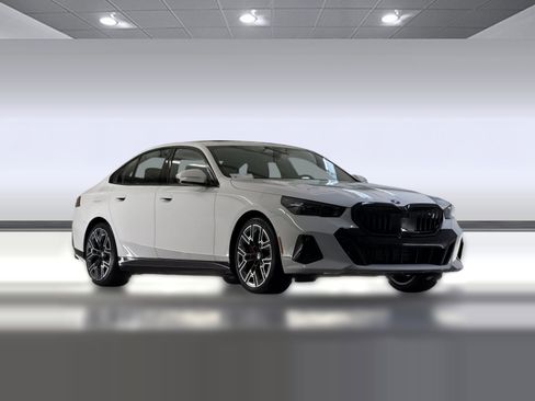 New 2026 BMW i5 eDrive40 w/ M Sport Package RWD image 6