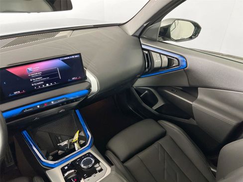 Used 2025 BMW X3 xDrive30i w/ M Sport Package image 22