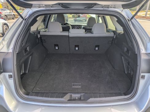 Used 2020 Subaru Outback Premium image 13