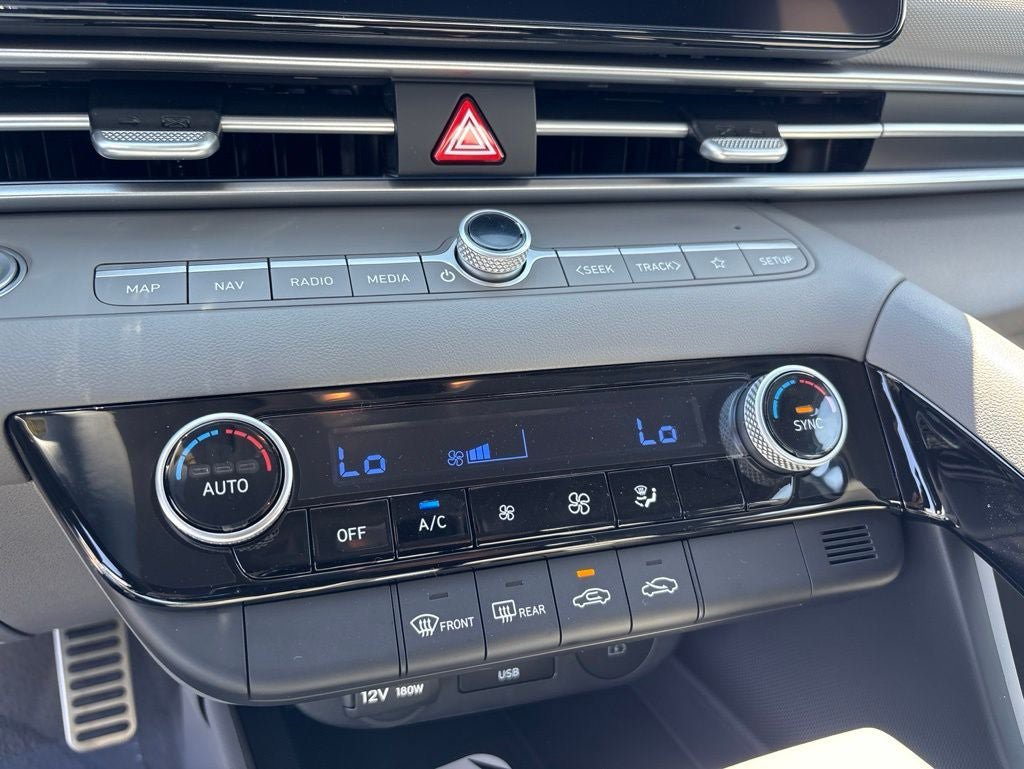 New 2026 Hyundai Elantra SEL FWD image 14
