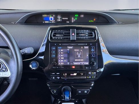 Used 2016 Toyota Prius Four Touring w/ Premium Convenience Package FWD image 10
