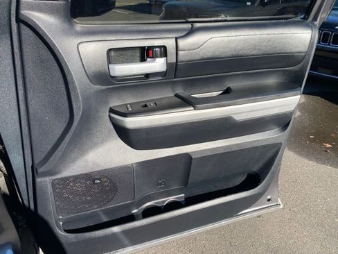 Used 2019 Toyota Tundra Limited image 31