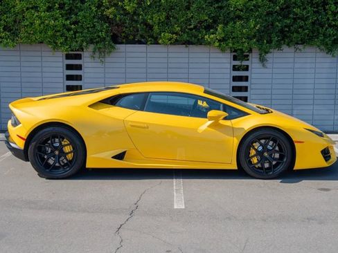 Used 2018 Lamborghini Huracan LP 580-2 RWD image 3
