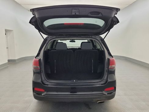 Used 2019 Kia Sorento L FWD image 29