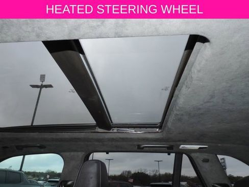 Used 2016 BMW X5 M image 19