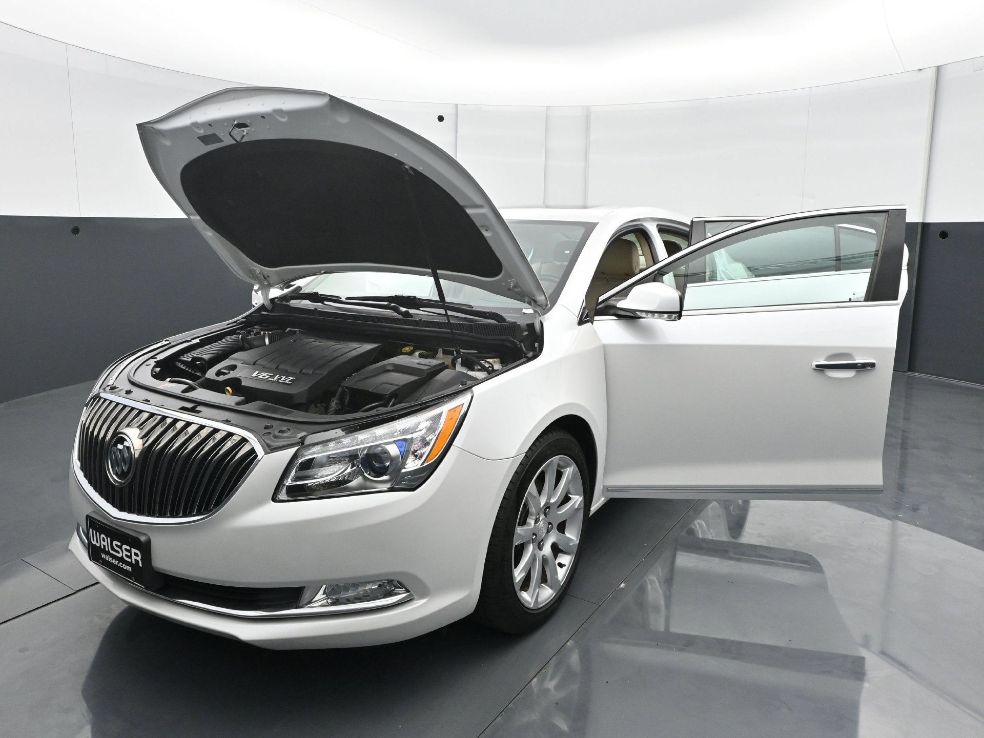 Used 2016 Buick LaCrosse Premium w/ Driver Confidence Package #1 FWD image 26