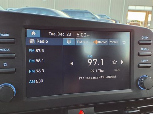 Certified 2025 Hyundai Elantra Sport image 9