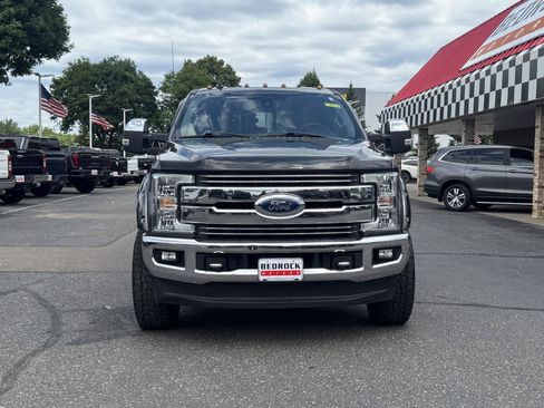 Used 2019 Ford F350 Lariat w/ Lariat Ultimate Package AWD/4WD image 2