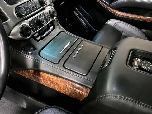 Used 2019 Chevrolet Tahoe Premier AWD/4WD image 15