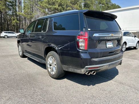 Used 2023 Chevrolet Suburban Premier image 5