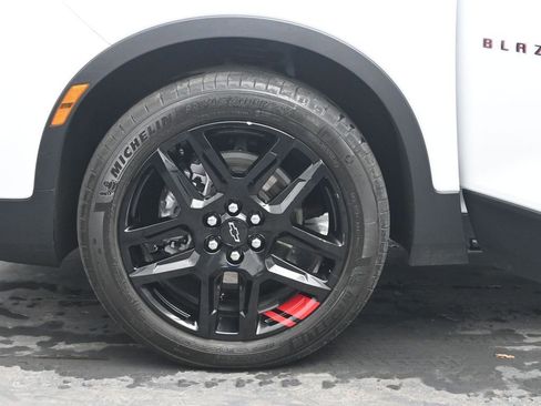 Used 2023 Chevrolet Blazer LT AWD/4WD image 35