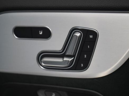 Used 2024 Mercedes-Benz GLA 35 AMG 4MATIC image 27