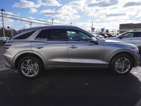 Used 2025 Genesis GV70 2.5T image 4