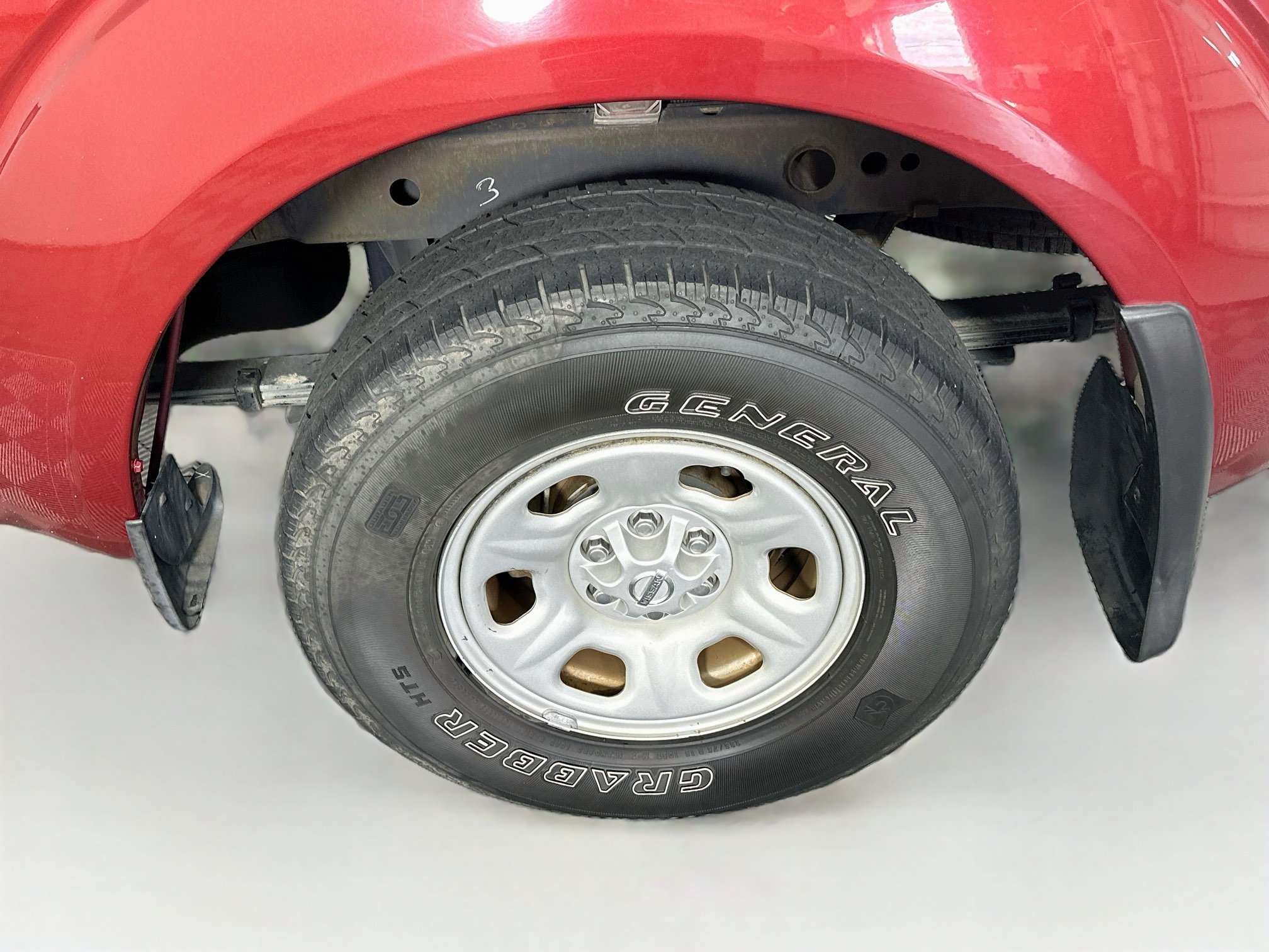 Used 2019 Nissan Frontier S RWD image 11