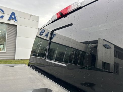Used 2020 Ford F350 Lariat w/ Lariat Ultimate Package image 13