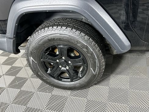 Certified 2019 Jeep Wrangler Sport image 37