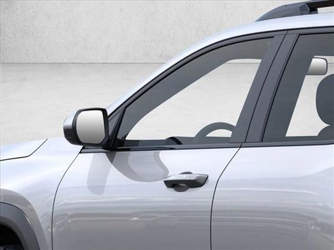 New 2026 Chevrolet Equinox ACTIV AWD/4WD image 12