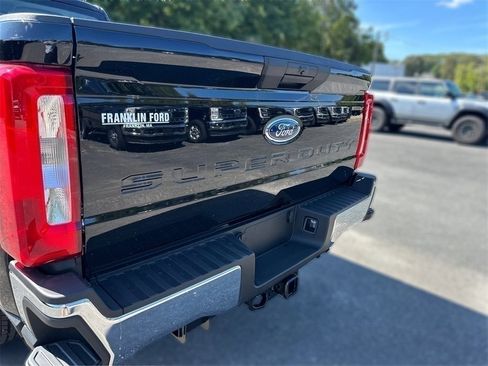 New 2026 Ford F250 XL w/ XL Chrome Package image 11